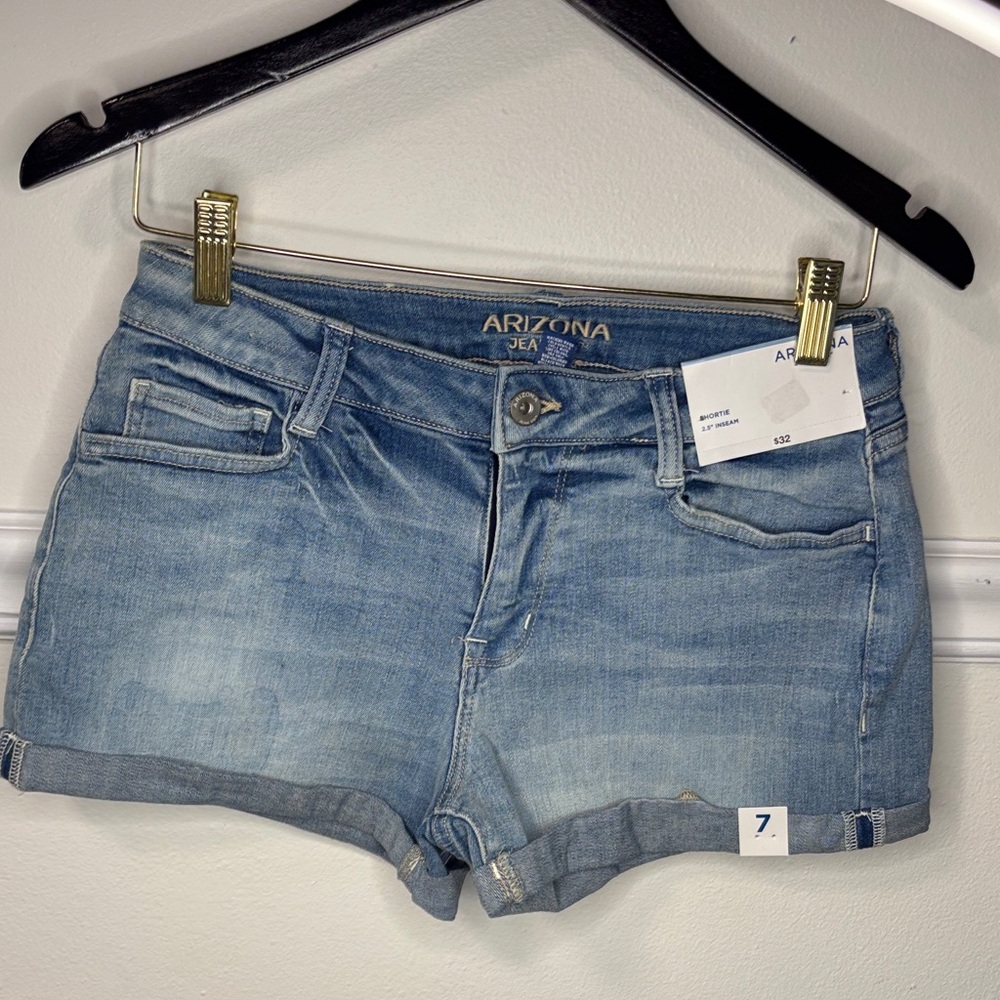 Arizona Jean Co. Women's Blue Denim Shorts (NWT) size 7